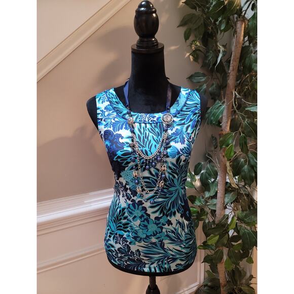 100% Polyester - Picture 2 of 9